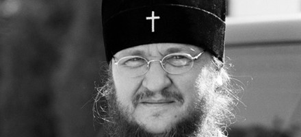 «Церковь стала заложницей политических страстей и военных действий»